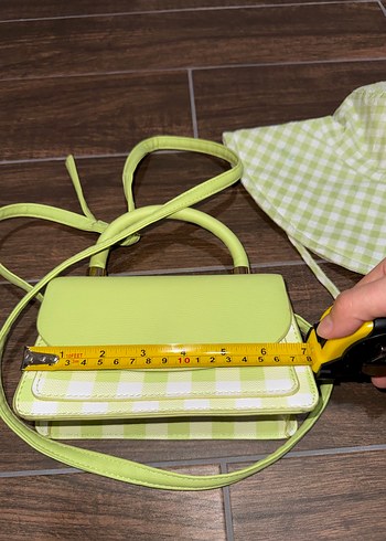 Minimalist Yeşil  Çanta ve Şapka - Görsel 2