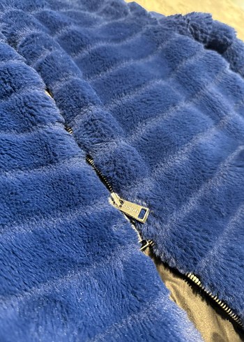 Guess Mavi Kadın Kürk Detaylı Polar Mont - Görsel 5