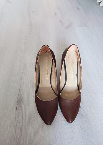 39 Beden Kahverengi Modern Klasik Stiletto Topuklu