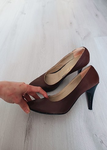 Kahverengi Modern Klasik Stiletto Topuklu