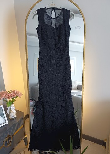 Dantel Detaylı Siyah Uzun Abiye Elbise - Görsel 3