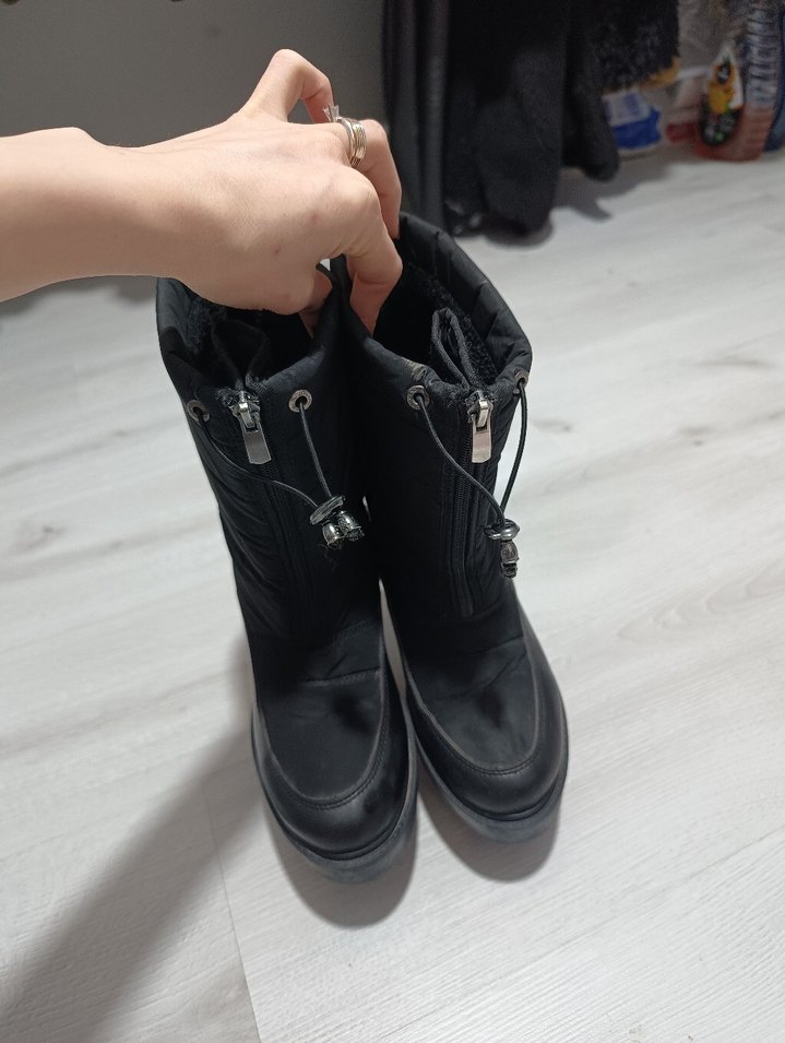 Siyah Platform Topuklu Kauçuk Bot - Görsel 4