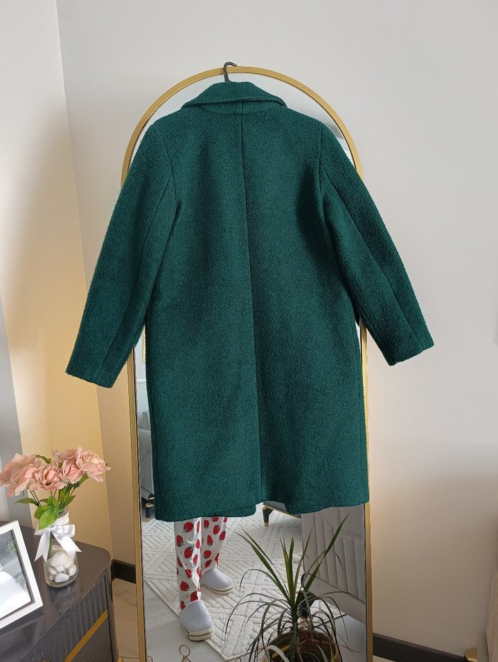 Yeşil Düğmeli Uzun Kaban - Görsel 4