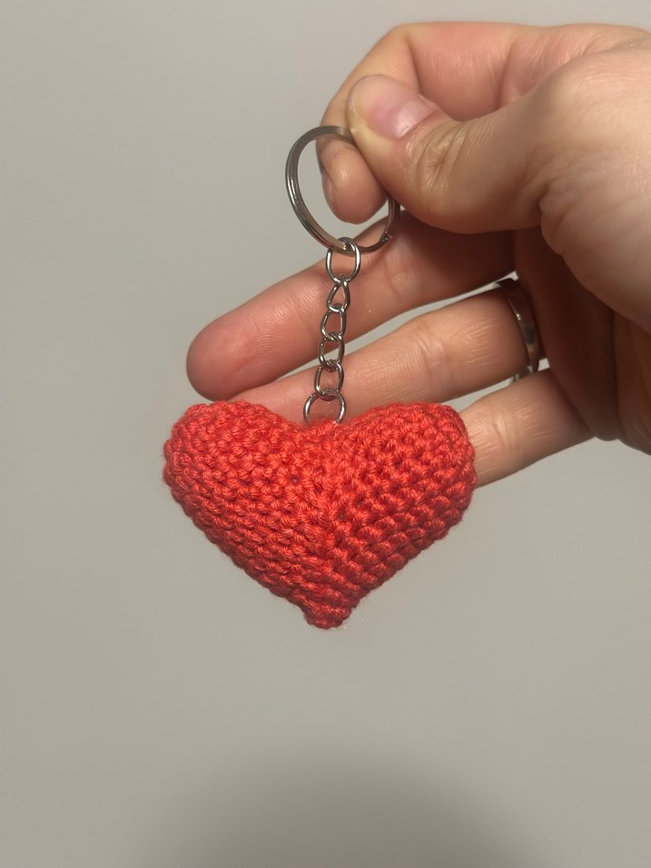 Kırmızı Örgü Peluş Oyuncak Bebek ve Anahtarlık - Görsel 4