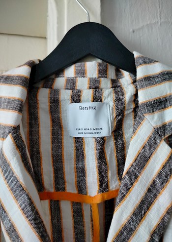 s Beden Düğmeli Çizgili Kısa Kadın Blazer