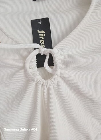 l Beden Firesh fitilli dekolteli crop