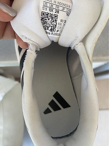 28 Beden beyaz Renk Adidas çocuk spor ayakkabı