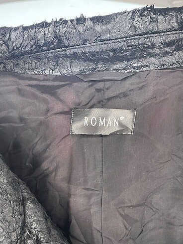 36 Beden siyah Renk Roman Marka Blazer %70 İndirimli.