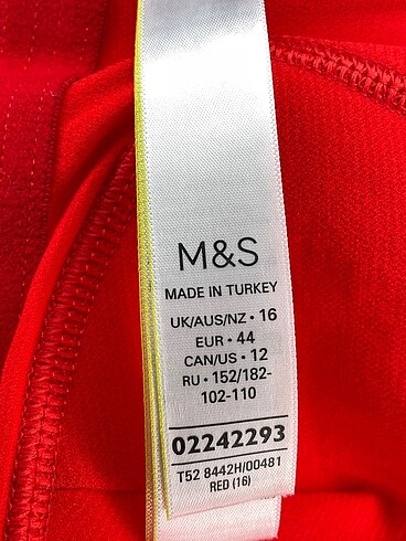 44 Beden kırmızı Renk Marks & Spencer Mayo p İndirimli.