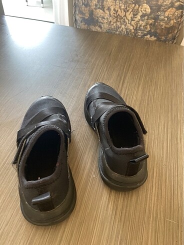 30 Beden Adidas çocuk ayakkabı