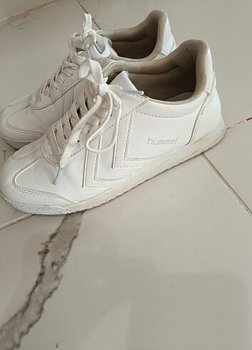 36 Beden Hummel beyaz ayakkabı 36 numara