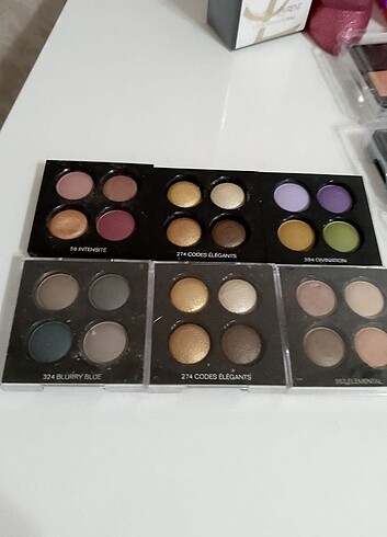 CHANEL FAR PALET