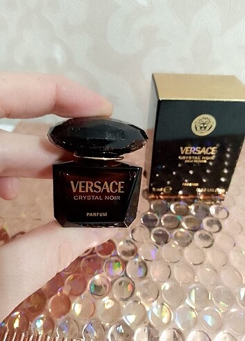 VERSACE CRYSTAL NOIR PARFUM