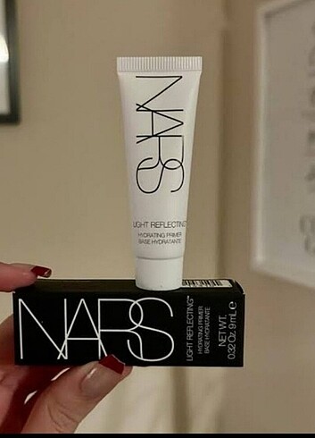 NARS AYDINLATICI PRIMER