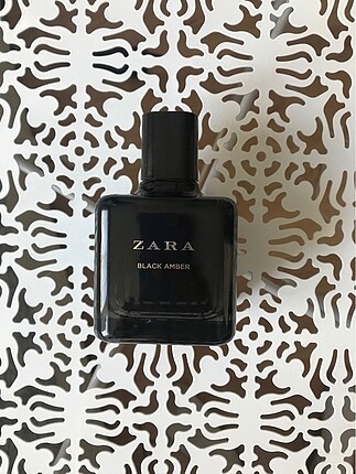 Zara black amber parfüm