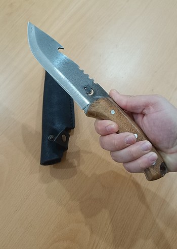 Kahverengi Ahşap Saplı Av Bıçağı