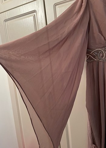İşlemeli V Yaka Bej Uzun Elbise - Görsel 6