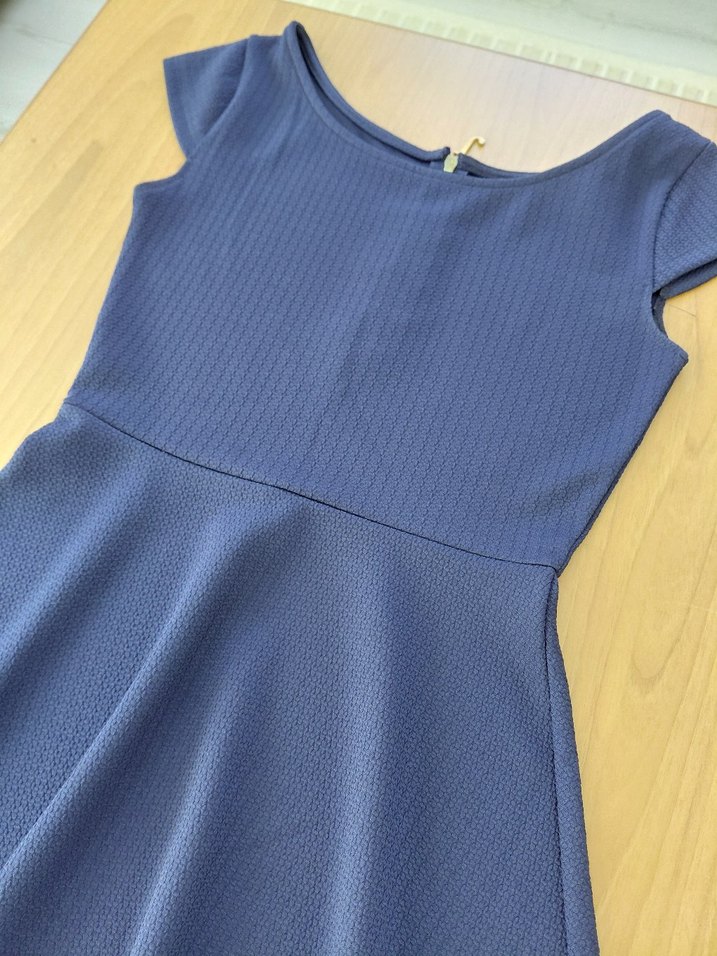 Mavi V Yaka Midi Triko Elbise - Görsel 2