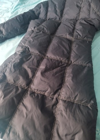 Kürk Detaylı Uzun şişme kaban - Görsel 10