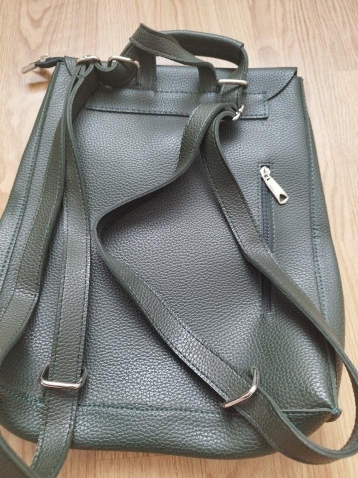 Minimalist Gri-Yeşil Deri Kadın Sırt Çantası - Görsel 4