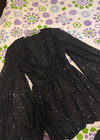 Gira markasına ait Siyah Mini Simli V Yakalı Kadın Elbise - Görsel 3