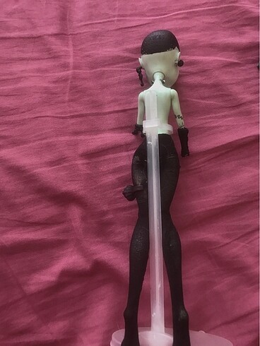 Beden Custom Repaint monster high bebek