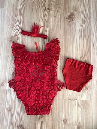 Zara 1-2 Yaş Uyumlu Fırfırlı Kostüm
