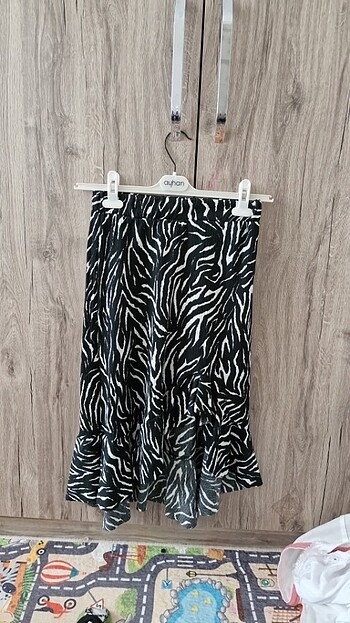 Etek zebra
