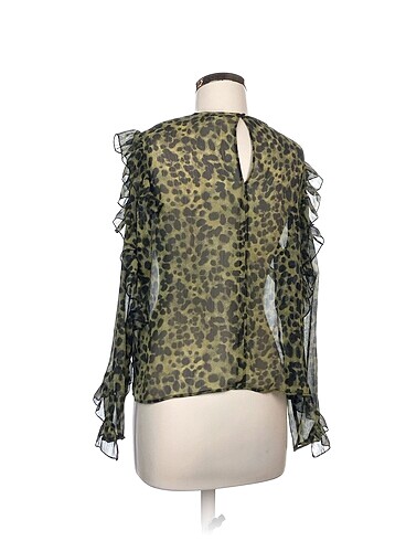 40 Beden H&M Bluz %70 İndirimli.