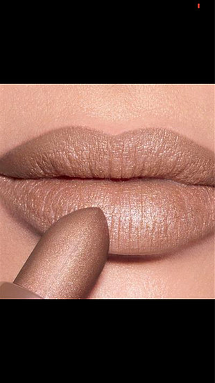 Avon True lipstick