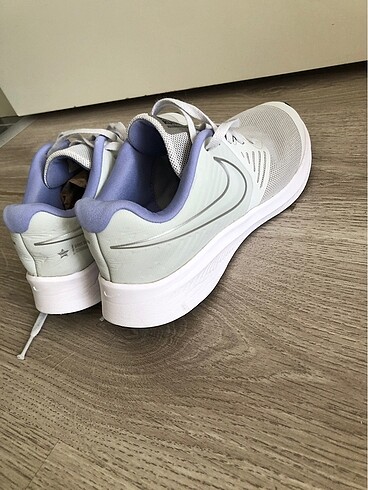 37,5 Beden Nike spor ayakkabı