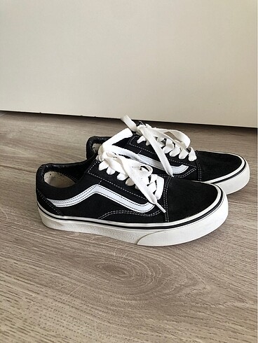 37,5 Beden Vans ayakkabı