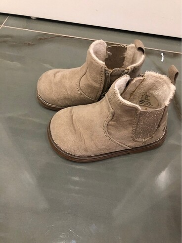 H&M Kız çocuk bot