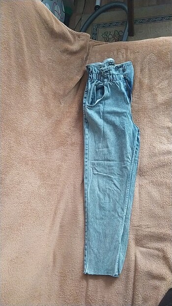 Ambar marka eskitmeli mom jean