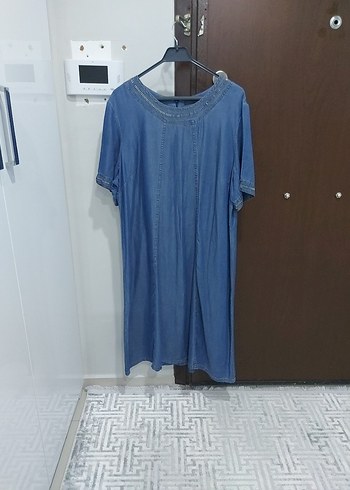 Büyük Beden Taşlı Tencel Elbise - Görsel 3