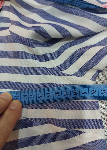 V Yaka Nakışlı  Çizgili Kadın Gömlek - Görsel 8