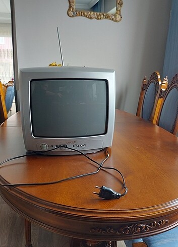 Phılıps 37 ekran tv