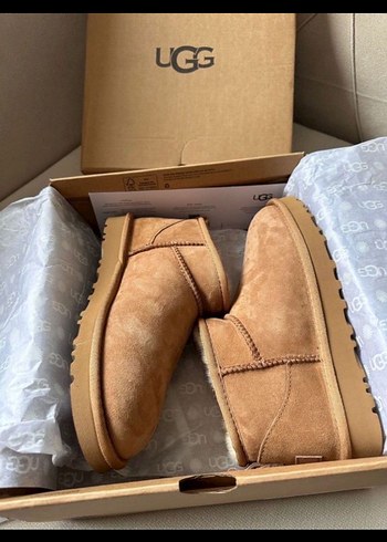 37 Beden UGG CLASSİC ULTRA MİNİ