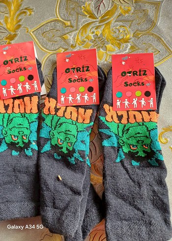 Erkek Çocuk Çok Renkli Hulk Desenli Çorap - Görsel 2