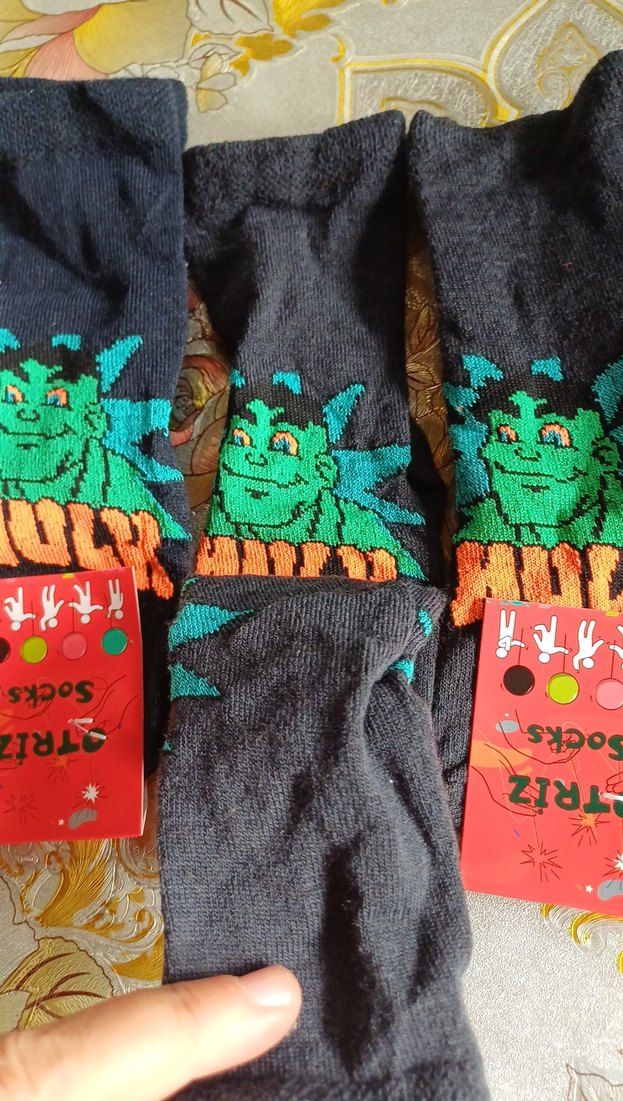 Renkli Baskılı Erkek Çorapları Hulk Desenli - Görsel 3