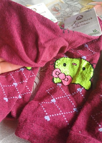19 Beden bordo Renk Nakışlı Bordo Kız Çorabı, Renkli Desen
