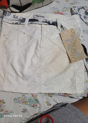 38 Beden beyaz Renk Nakışlı Beyaz Mini Etek