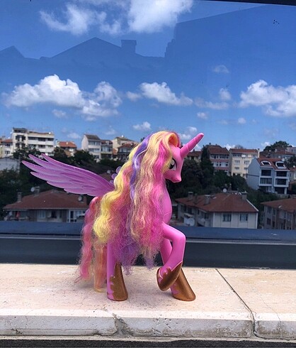 My little pony Cadance
