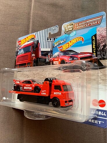 Hot Wheels Premium Team Transport (LB-ER34 SUPER SILHOUETTE NISS