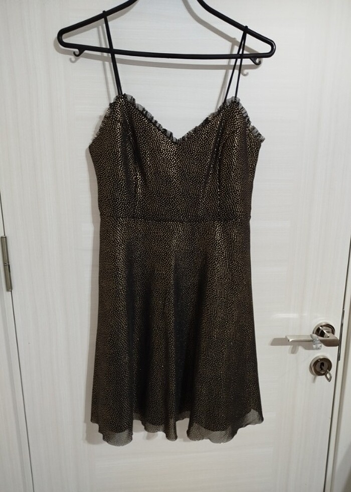 Siyah gece elbisesi - Görsel 2