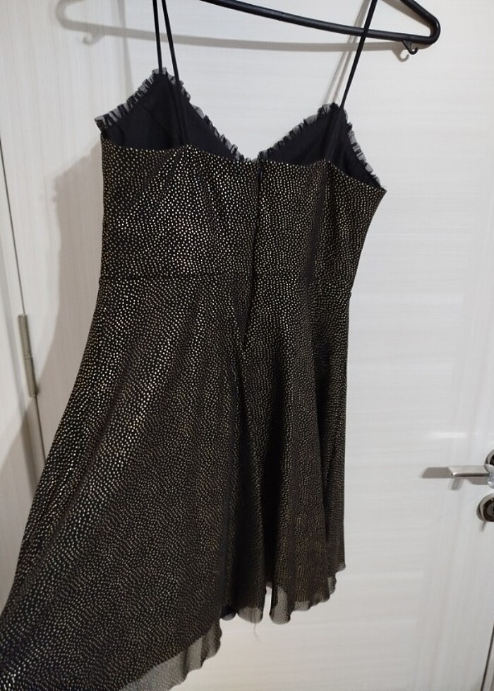 Siyah gece elbisesi - Görsel 3