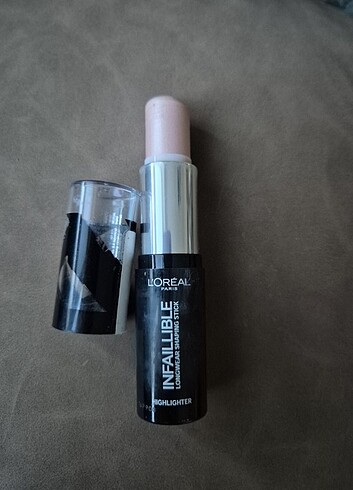 Loreal stick aydınlatıcı