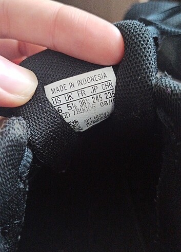 38 Beden siyah Renk adidas spor ayakkabı