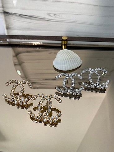 Ucu İncili Chanel Küpe