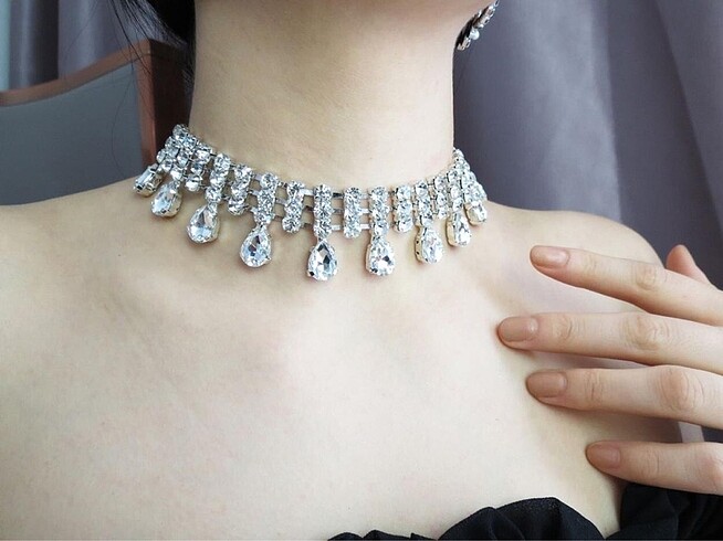 Taşlı Choker Kolye